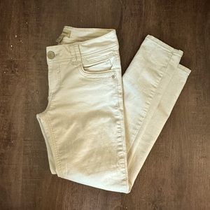 Democracy Denim- New without Tags- Womens 2